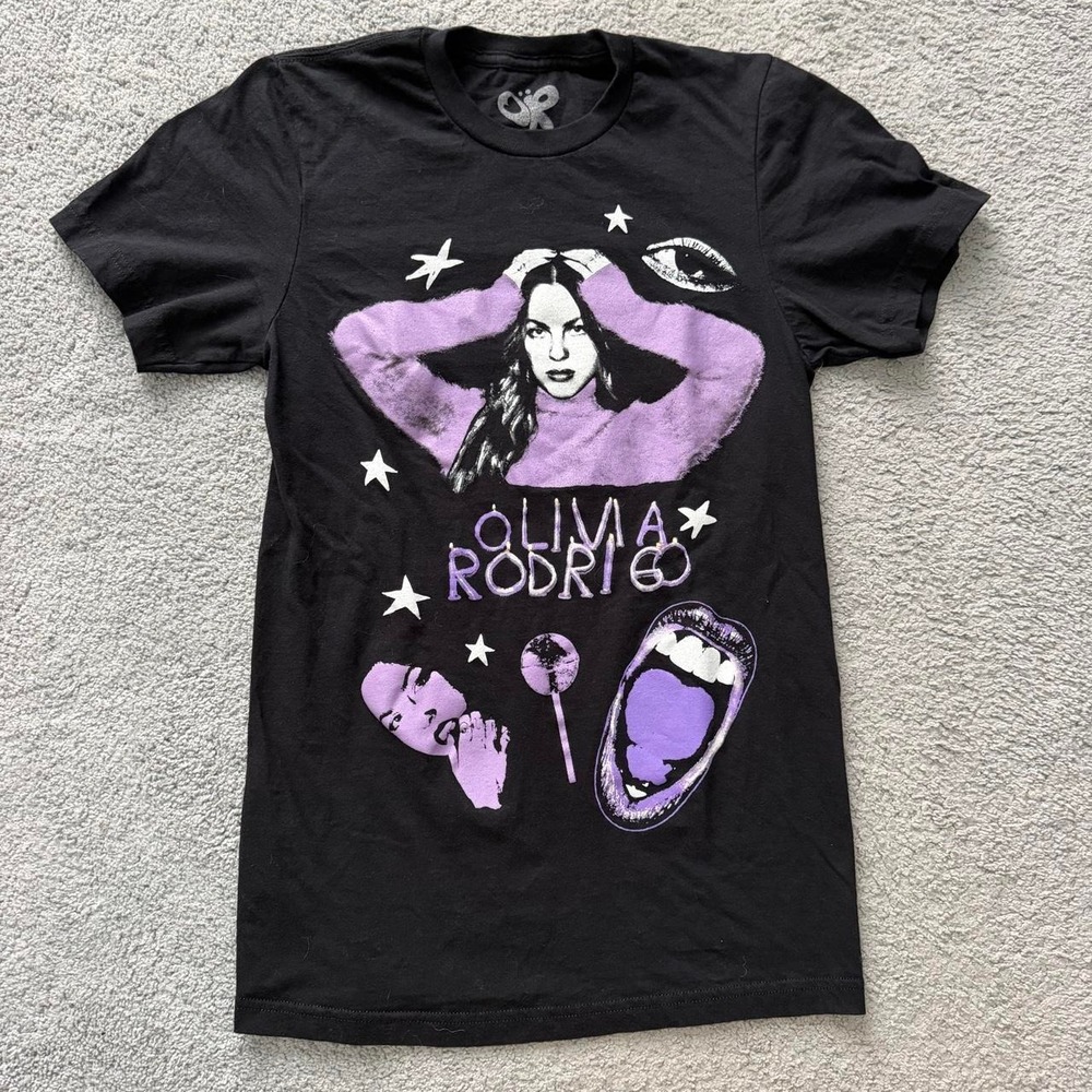Olivia Rodrigo Guts Graphic Tee, Size XS